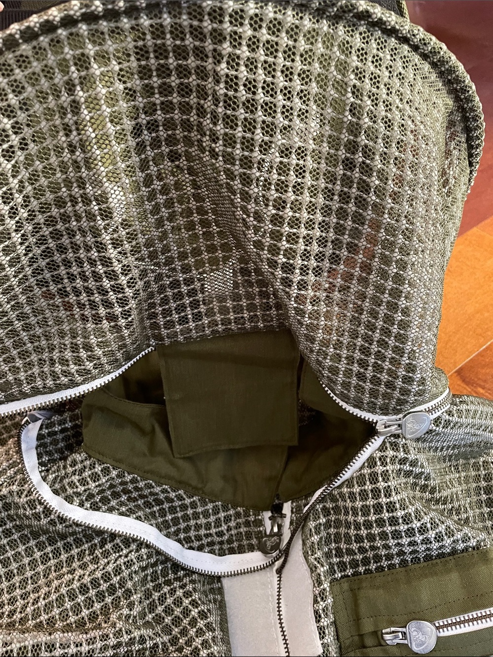 Men's Olive Green Beekeeper Protective Suit with Hood - Picture 11 of 11